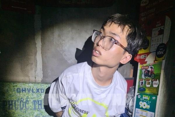 Bắt giữ nghi can dùng súng cướp tiệm vàng tại Trà Vinh