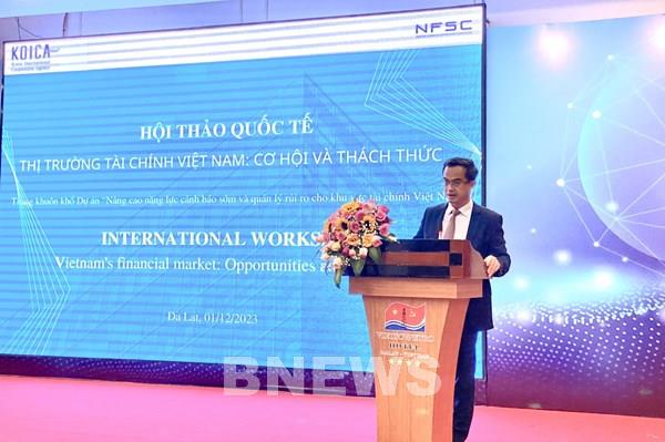 Nâng cao hiệu quả giám sát để tránh rủi ro hệ thống tài chính