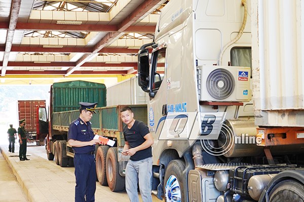 Kim ngạch xuất nhập khẩu qua Cửa khẩu quốc tế Cha Lo đạt hơn 2 tỷ USD
