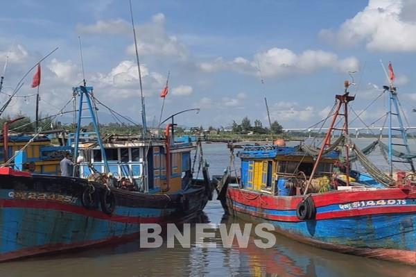Gỡ khó cho tàu cá thiếu giấy tờ, thủ tục pháp lý
