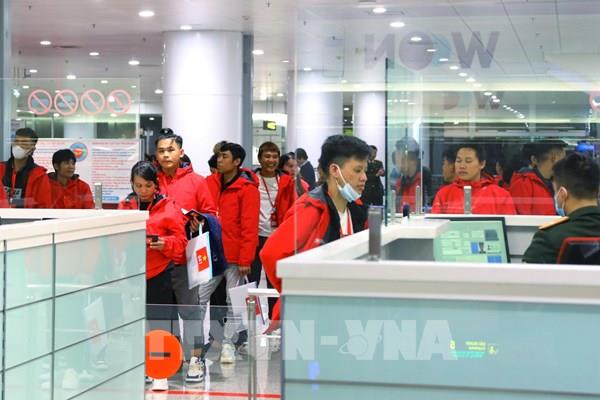 Sơ tán 338 công dân Việt Nam tại khu vực chiến sự phía Bắc Myanmar về nước an toàn