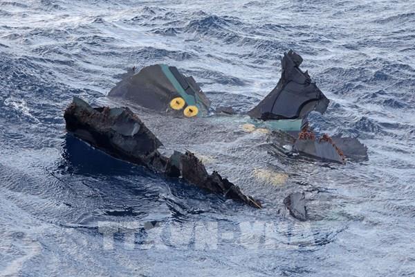 Vụ rơi máy bay quân sự Osprey: Tất cả thành viên phi hành đoàn đã tử nạn