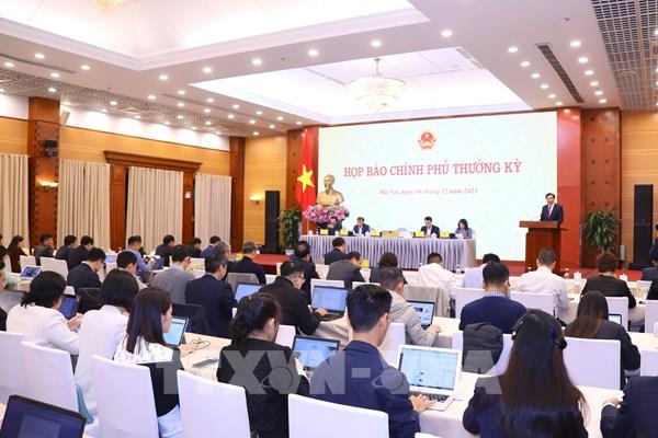 Họp báo Chính phủ: Hà Nội “khất” báo cáo về 3 mỏ cát “đội giá” 100 lần