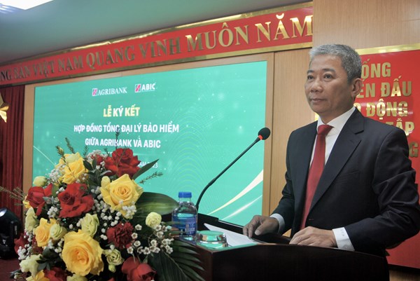 Bảo hiểm Agribank ký kết Hợp đồng tổng đại lý bảo hiểm