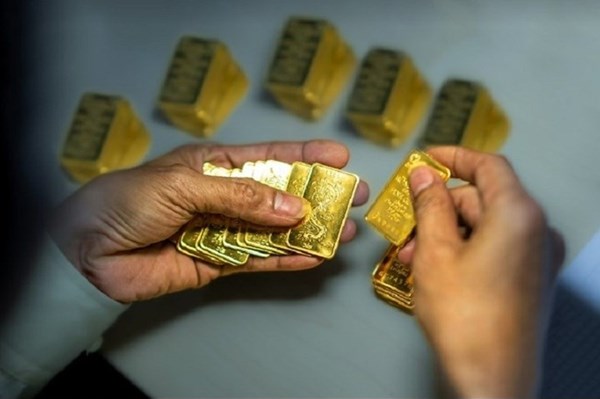 Giá vàng sáng 8/12 quay đầu giảm