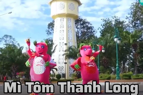 Điều gì khiến "mì tôm thanh long" gây bão mạng?