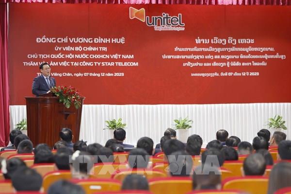 Chủ tịch Quốc hội Vương Đình Huệ thăm và làm việc tại Công ty Star Telecom