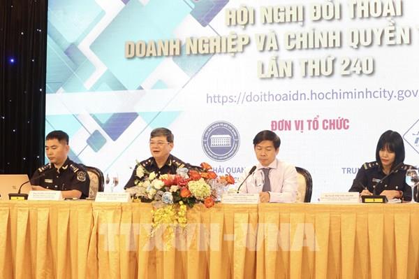 Đối thoại gỡ vướng thủ tục hải quan cho doanh nghiệp xuất nhập khẩu