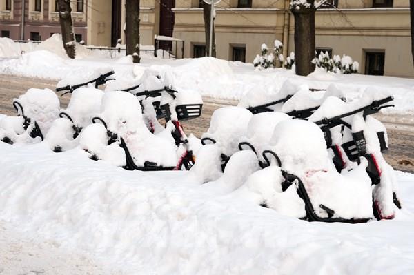 Tuyết rơi dày ở nhiều nước châu Âu