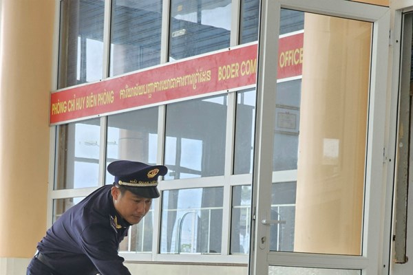 Gian nan chống buôn lậu nơi miền viên biễn 