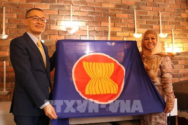 Việt Nam chuyển giao vai trò Chủ tịch luân phiên Ủy ban ASEAN tại Berlin cho Brunei