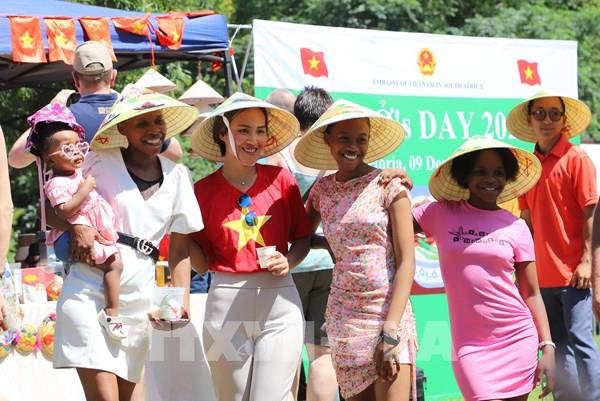 Hình ảnh nón lá Việt Nam tại Nam Phi