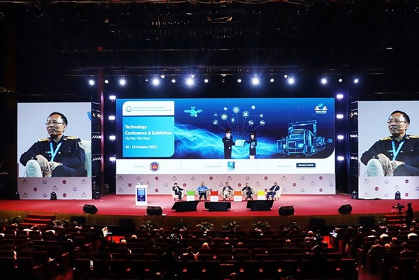 Nâng cao vị thế của hải quan Việt Nam trong hội nhập quốc tế 