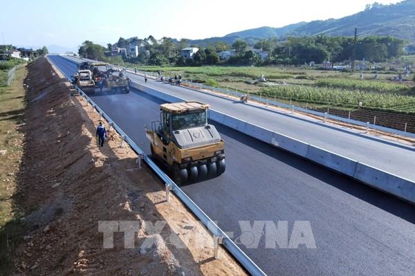 Nghị quyết thí điểm một số chính sách đặc thù về đầu tư xây dựng công trình đường bộ