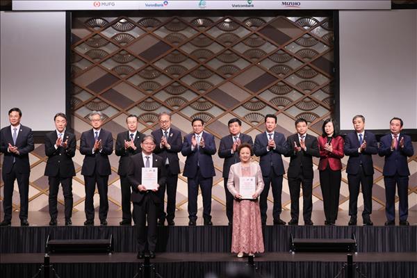 SeABank và AEON Financial ký hợp tác chiến lược và trao Hợp đồng chuyển nhượng PTF