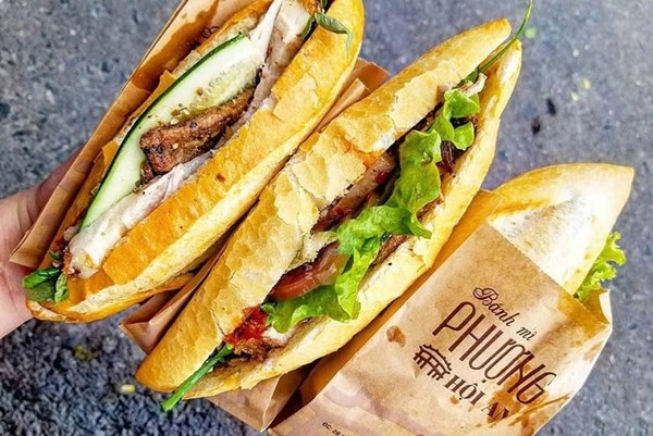 Nhiều đơn kiện yêu cầu cơ sở bánh mỳ Phượng 2 bồi thường do gây ngộ độc