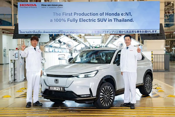 Honda là công ty Nhật Bản đầu tiên sản xuất xe điện chở khách tại Thái Lan