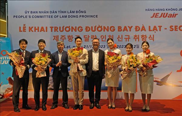 Khai trương đường bay đầu tiên của Hãng hàng không Hàn Quốc tới Lâm Đồng