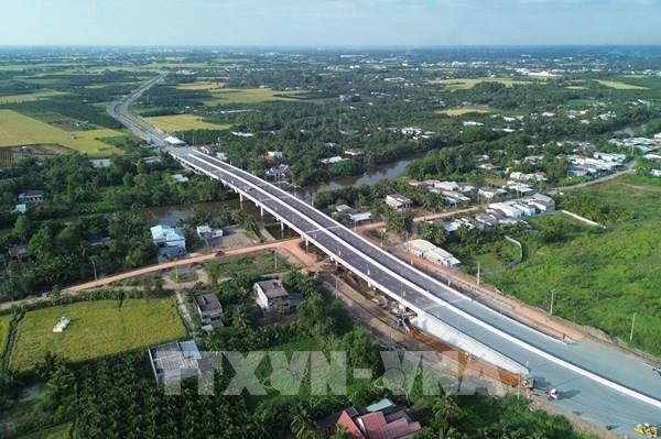 Thông xe tuyến đường trọng điểm hơn 3.100 tỷ đồng