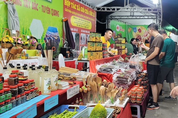 Nhìn lại các hoạt động xúc tiến đầu tư tại Hà Nội cuối năm 2023