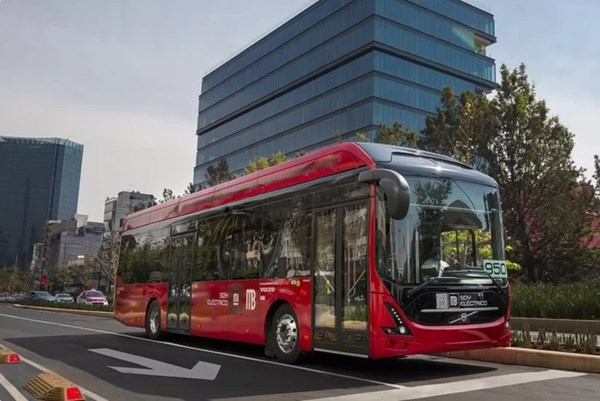 Hàn Quốc: Xuất khẩu ô tô khách đã sử dụng tăng cao