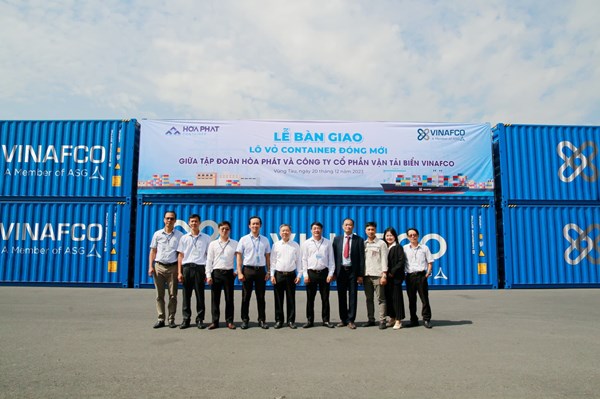 Hòa Phát bàn giao lô vỏ container cho Công ty Vinafco