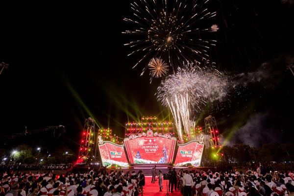 Phú Quốc, Tây Ninh bắn pháo hoa dịp Tết Dương lịch 2024