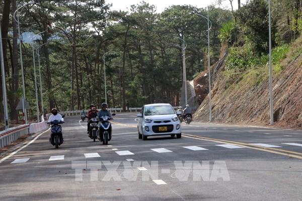 Thông xe tạm thời tuyến đường đèo Prenn - cửa ngõ vào thành phố Đà Lạt