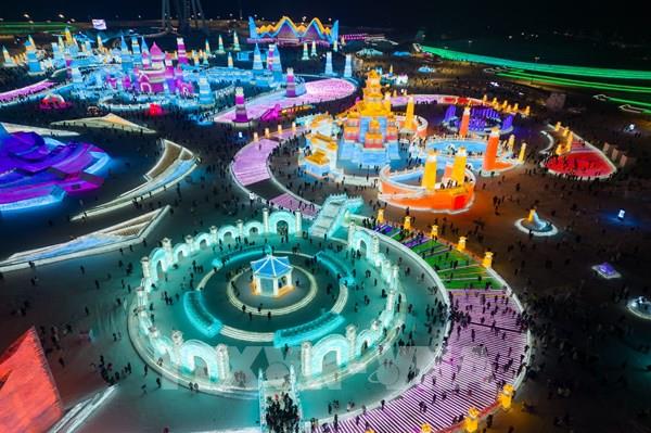 Rực rỡ sắc màu tại Liên hoan băng đăng quốc tế Cáp Nhĩ Tân