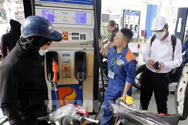 Giá xăng giảm nhẹ từ 15h