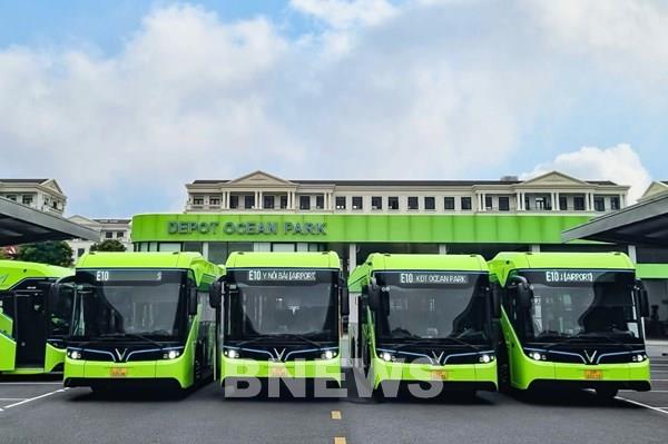 VinBus khai trương tuyến buýt nội đô Hà Nội đến sân bay Nội Bài