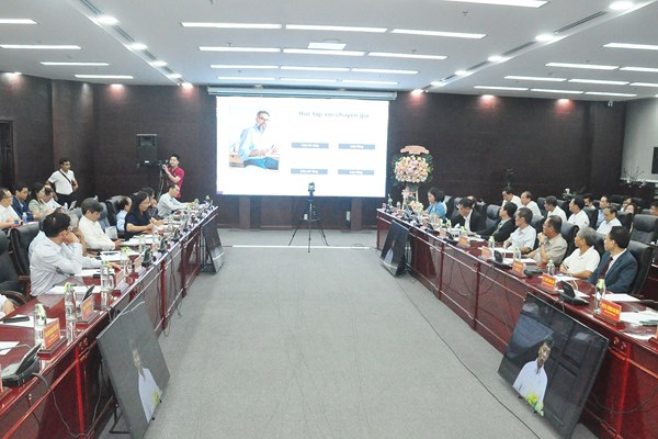 Thành lập Trung tâm Nghiên cứu đào tạo thiết kế vi mạch và trí tuệ nhân tạo Đà Nẵng