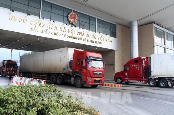 Tạo điều kiện thuận lợi thông quan hàng hóa qua cửa khẩu những ngày Tết