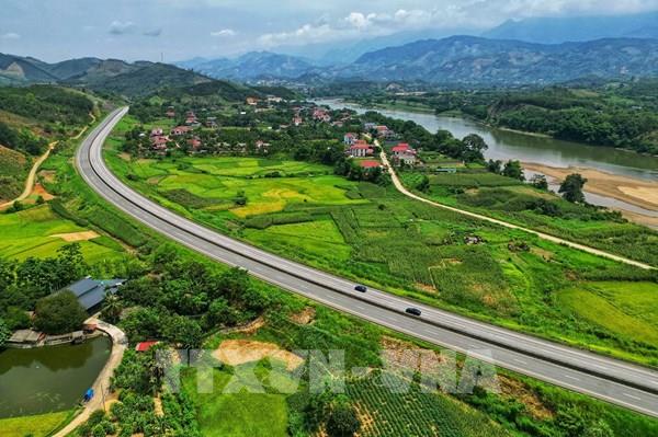 Bộ Giao thông Vận tải thống nhất tăng phí 4 tuyến cao tốc