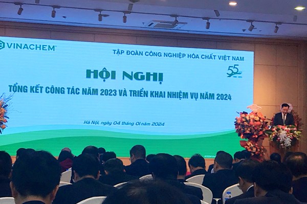Vinachem đặt mục tiêu lợi nhuận 2.430 tỷ đồng