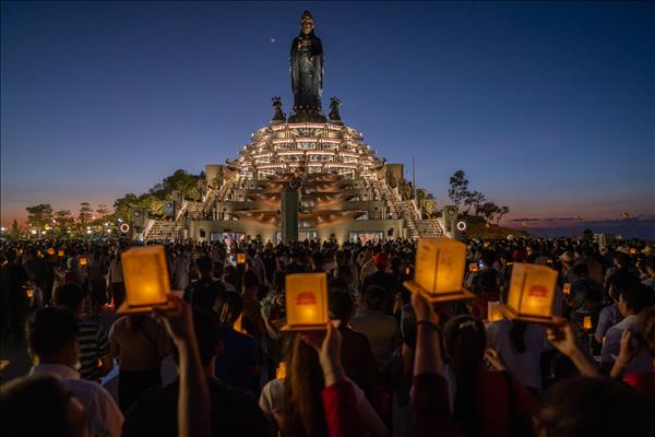 Du lịch Việt Nam với “cú hích” từ Phú Quốc, Tây Ninh