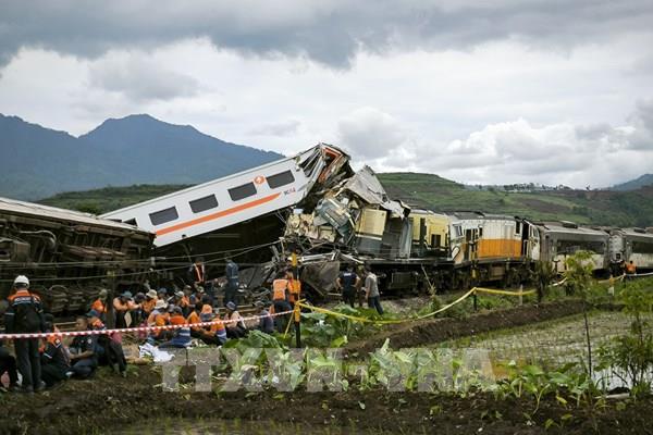 Vụ tai nạn tàu hỏa tại Indonesia: Con số thương vong tăng