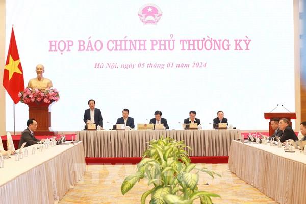 Họp báo Chính phủ: Ưu tiên thúc đẩy các động lực tăng trưởng trong năm 2024
