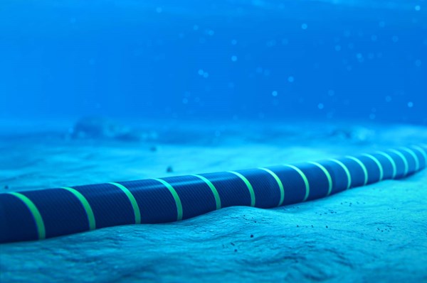 Trung Quốc lần đầu tiên sử dụng cáp mặt đất để truyền tải điện giữa các đảo