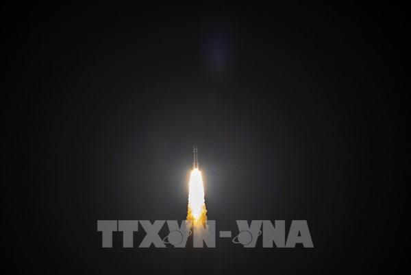 Tàu đổ bộ Mặt Trăng của Nhật Bản hoạt động trở lại