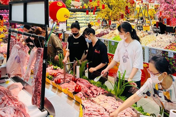 Hệ thống siêu thị của Central Retail giảm giá mạnh các sản phẩm thịt heo