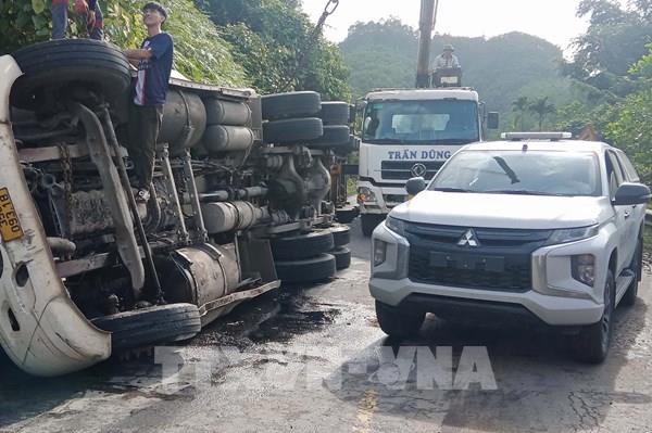 Thông xe trên đường Hồ Chí Minh sau một đêm gián đoạn