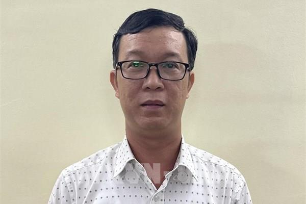 Bắt tạm giam Phó Chánh văn phòng Sở Nông nghiệp và Phát triển nông thôn Thành phố Hồ Chí Minh