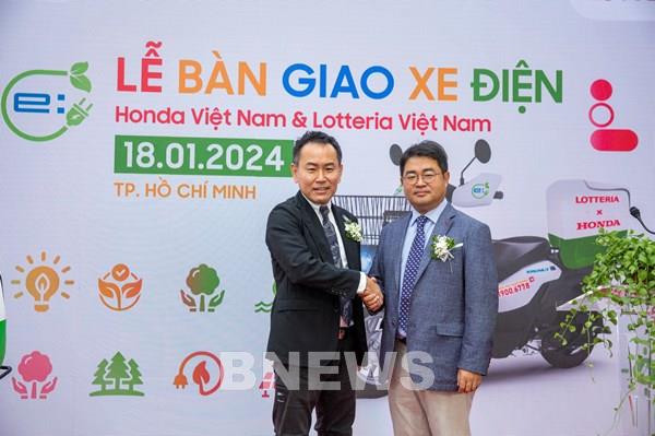Honda Việt Nam và Lotteria hợp tác triển khai dự án sử dụng xe điện giao hàng