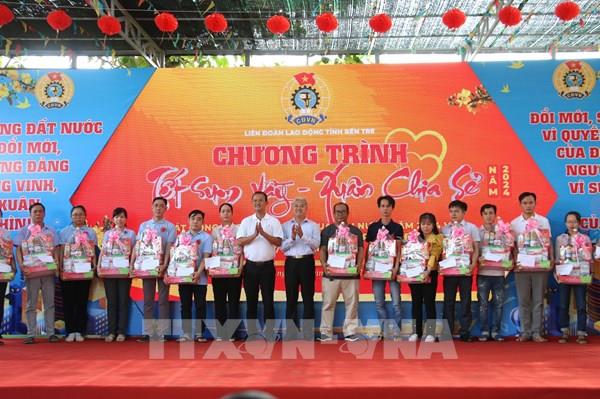 Công nhân lao động Bến Tre vui ngày “Tết sum vầy - Xuân chia sẻ”
