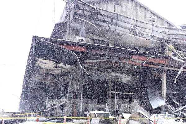 Hỏa hoạn thiêu rụi hơn 200 cửa hàng ở chợ hải sản truyền thống Hàn Quốc