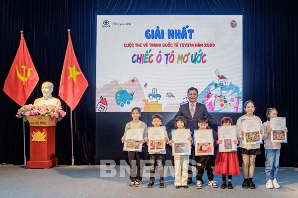 Toyota công bố kết quả cuộc thi vẽ tranh quốc tế chiếc ô tô mơ ước