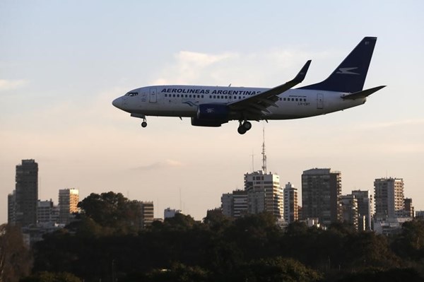 Hàng không Argentina hủy gần 270 chuyến bay do tổng đình công