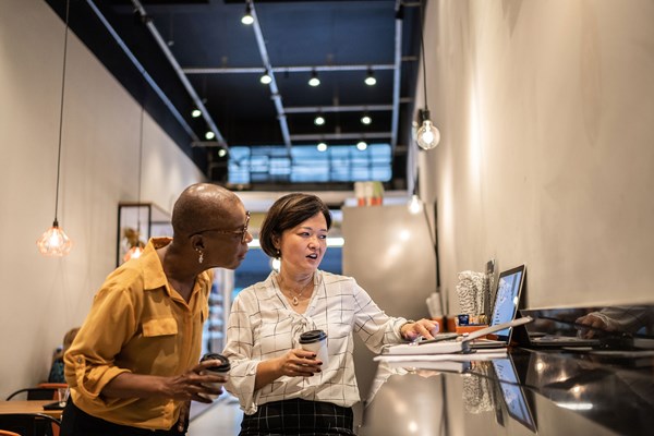 Bảo vệ người tiêu dùng và doanh nghiệp tránh giao dịch trái phép