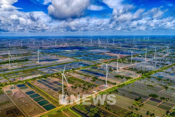 Năng lượng tái tạo sát cánh cùng con tôm